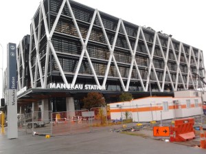 MIT Manukau and Manukau Rail Station