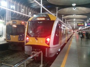 Electric Train at Britomart Source: pic.twitter.com/vjQZfMUeex