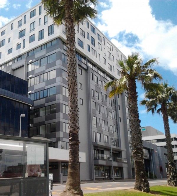 MCentre Apartment and Commercial services building in Manukau City Centre